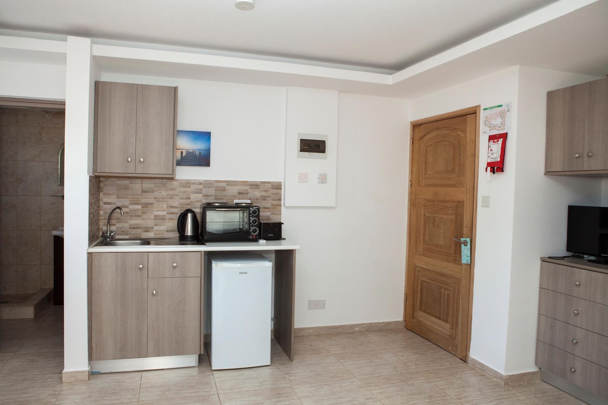 Alecos Hotel Apartments Paphos Esterno foto