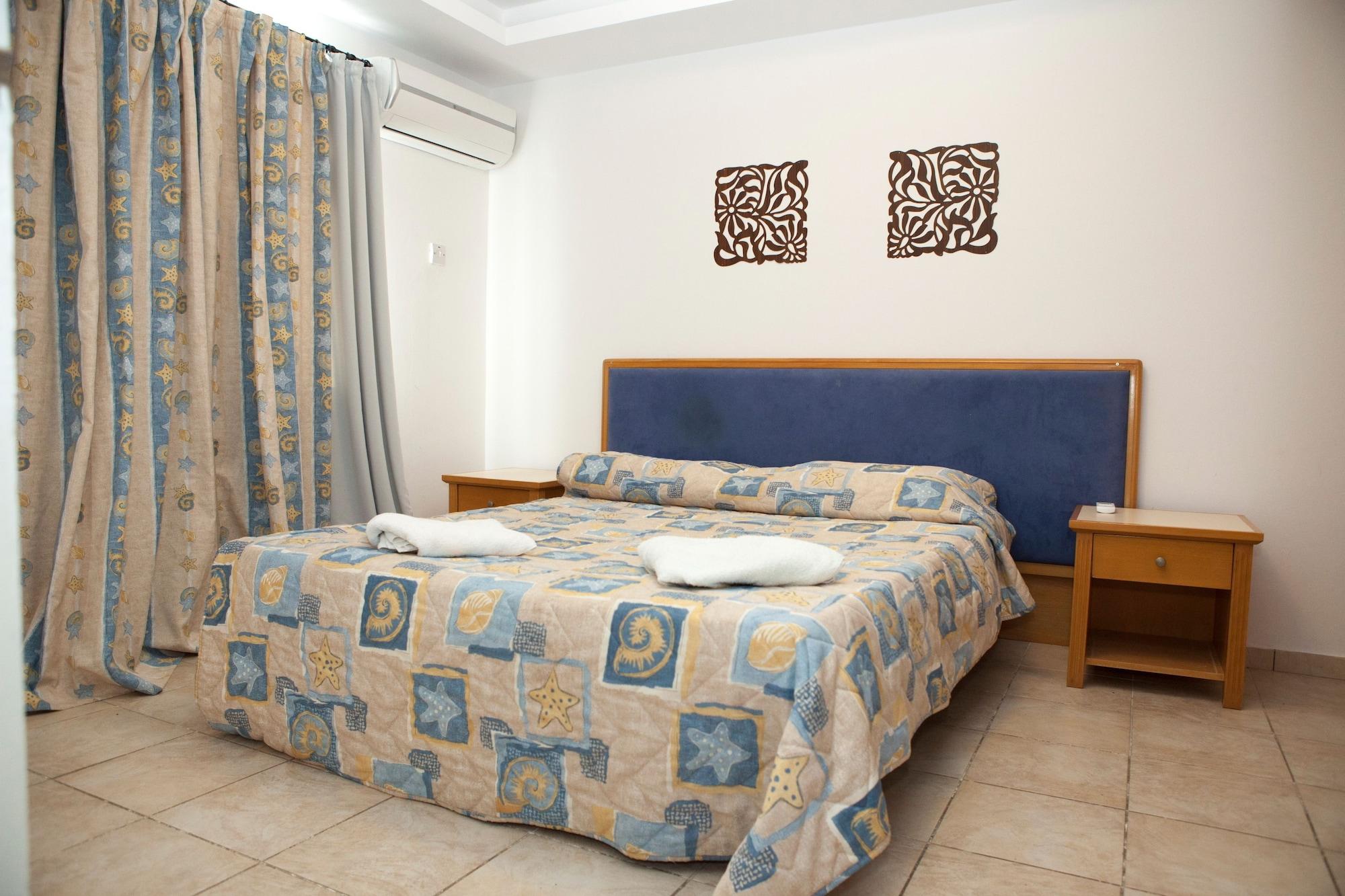 Alecos Hotel Apartments Paphos Esterno foto