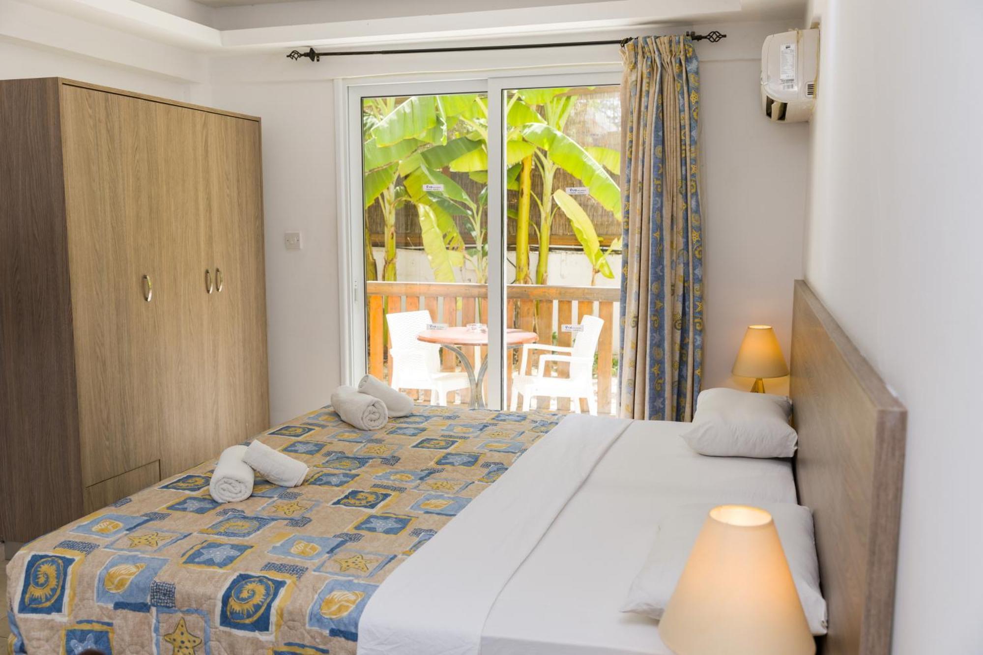 Alecos Hotel Apartments Paphos Esterno foto