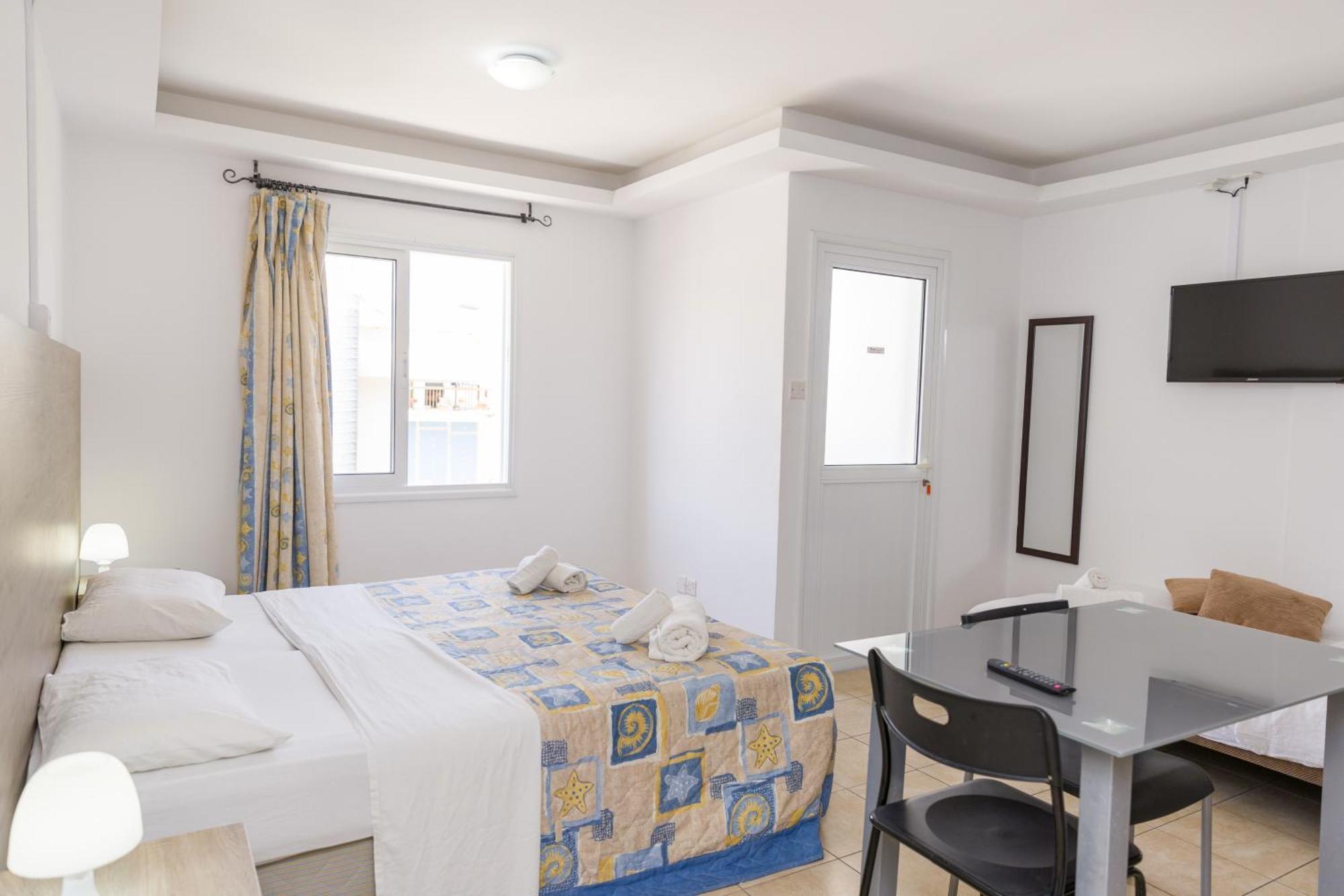Alecos Hotel Apartments Paphos Esterno foto