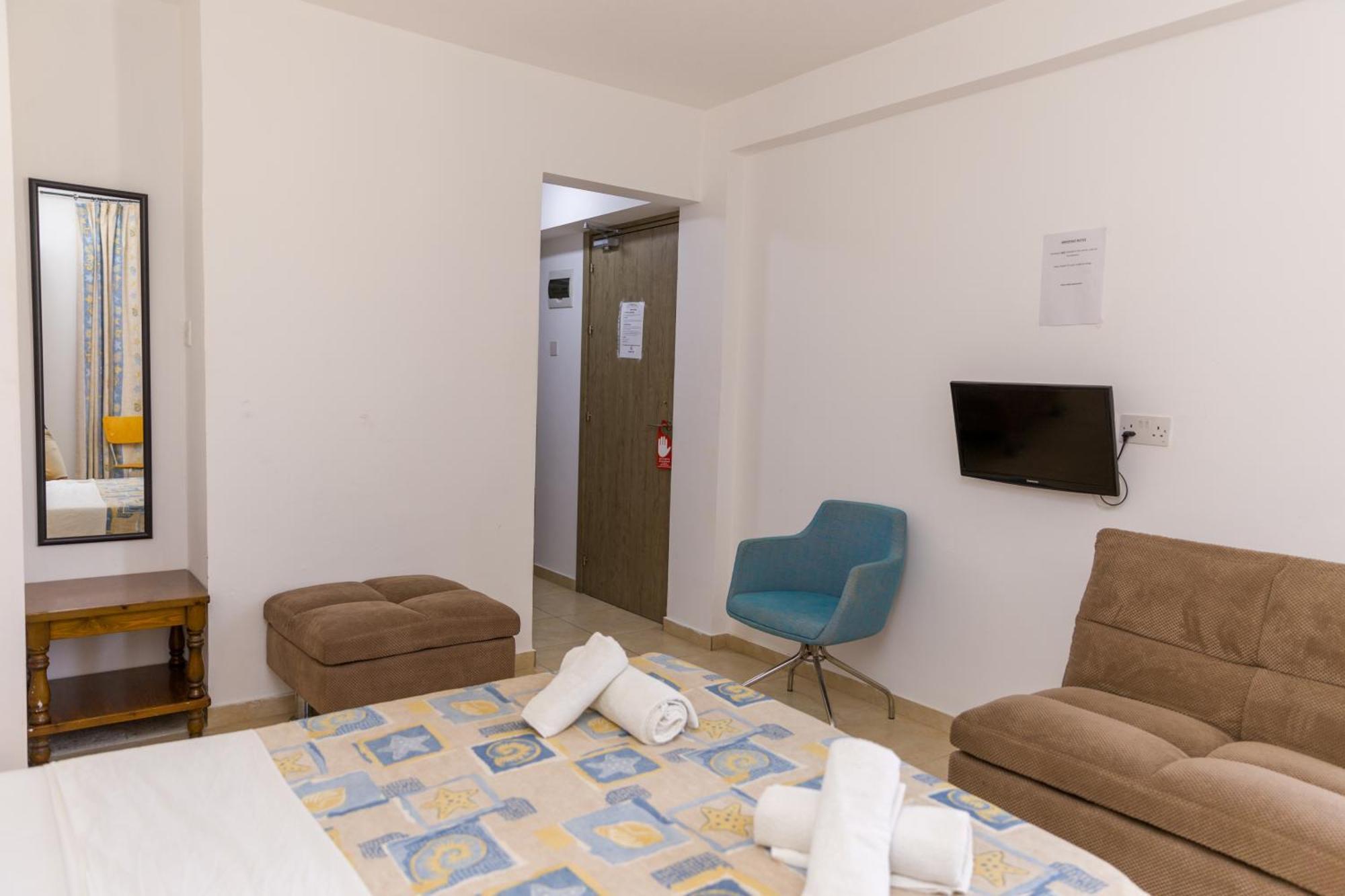 Alecos Hotel Apartments Paphos Esterno foto