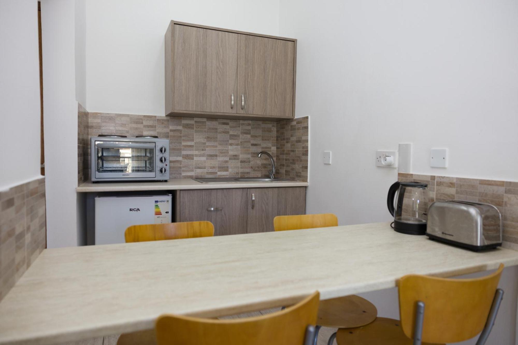 Alecos Hotel Apartments Paphos Esterno foto