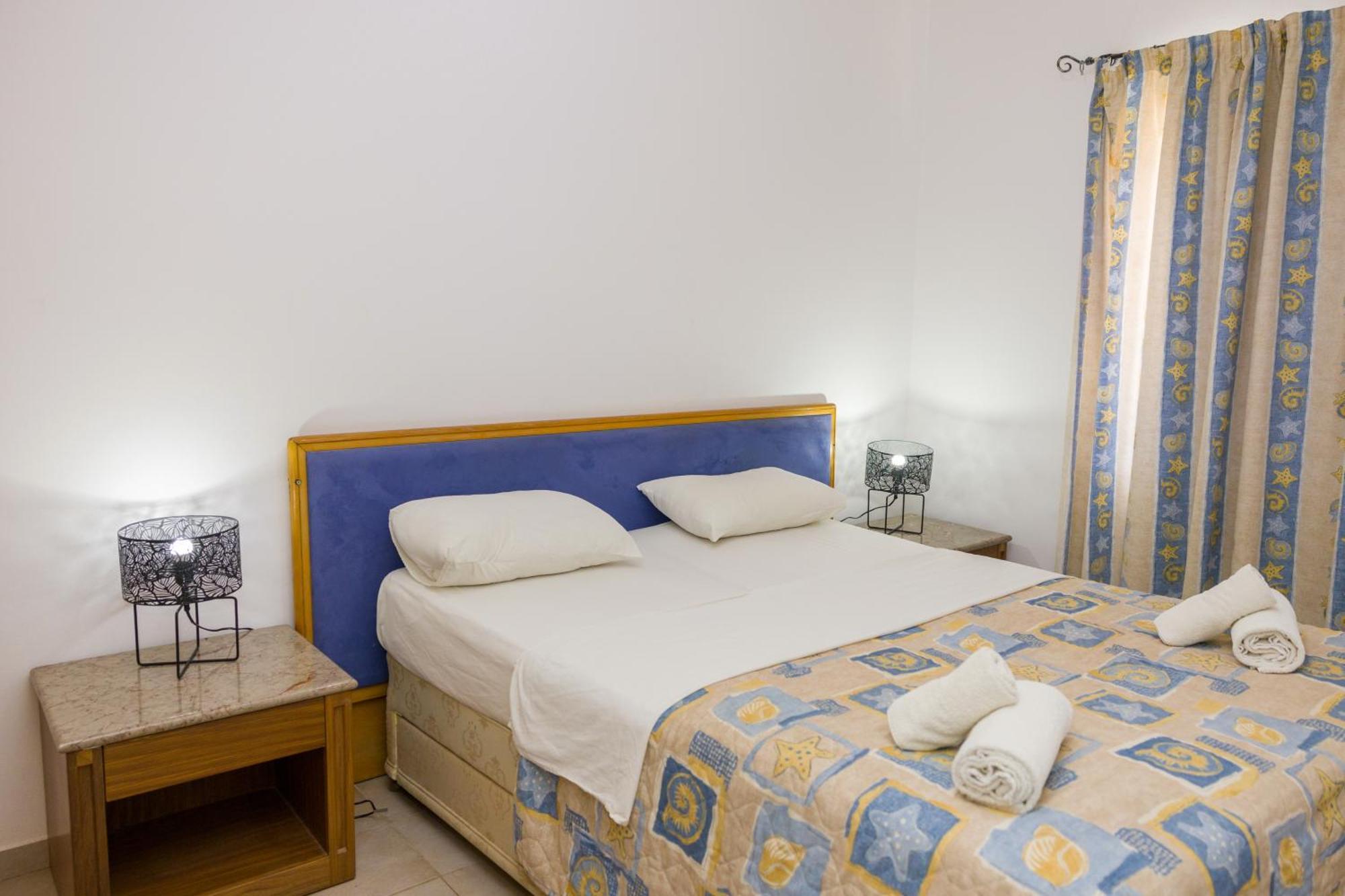 Alecos Hotel Apartments Paphos Esterno foto